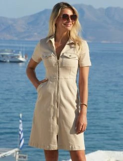 Flash Sale ๐ฏ SOSANDAR ๐ Dresses Zip Up Knee Length Waisted ๐ Dress โค๏ธ