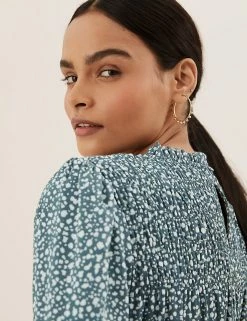 New 🎉 M&S Collection 👚 Shirts & Blouses Ditsy Floral Smocked Long Sleeve Blouse 🛒 -New In Womens Sales 2022 SD 01 T41 1045X J4 X EC 3