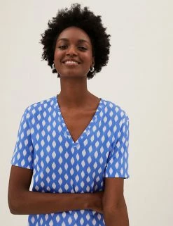 Deals ❤️ M&S Collection Women Printed V-Neck Longline T-Shirt 😉 -New In Womens Sales 2022 SD 01 T41 6917 E4 X EC 2