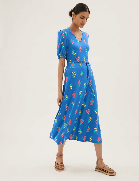 Top 10 🌟 M&S Collection 👗 Dresses Jersey Floral V-Neck Midi Tea 👗 Dress 🥰 8 Top 10 🌟 M&S Collection 👗 Dresses Jersey Floral V-Neck Midi Tea 👗 Dress 🥰 - Image 8