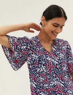 Brand new 💯 M&S Collection 👚 Shirts & Blouses Printed Tie Neck Popover Blouse 😉 -New In Womens Sales 2022 SD 01 T43 5522 F4 X EC 1