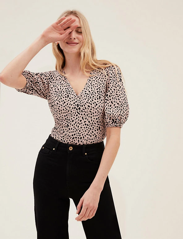 Top 10 🤩 M&S Collection Tops Animal Print V-Neck Puff Sleeve Top ❤️ 1 Top 10 🤩 M&S Collection Tops Animal Print V-Neck Puff Sleeve Top ❤️