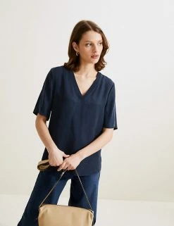 Best reviews of 👏 Autograph 👕 Shirts & Blouses Cupro Rich V-Neck Short Sleeve Blouse ⭐