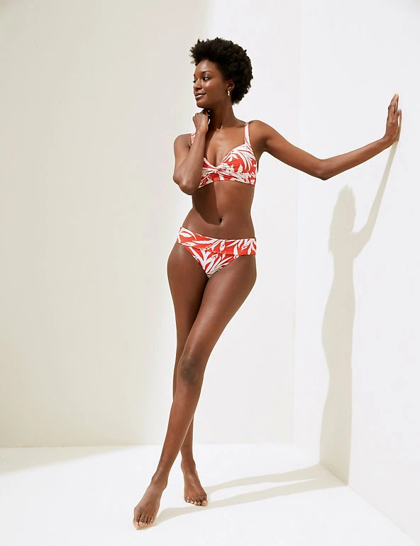 Top 10 😍 M&S Collection 👙 Bikinis Leaf Print Padded Plunge 👙 Bikini Top 🛒 3 Top 10 😍 M&S Collection 👙 Bikinis Leaf Print Padded Plunge 👙 Bikini Top 🛒 - Image 3