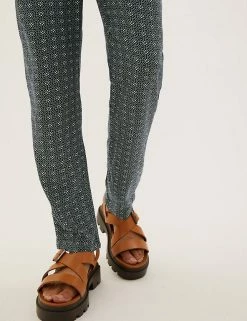 Cheap 👏 M&S Collection Printed Tapered Ankle Grazer Trousers 🤩 -New In Womens Sales 2022 SD 01 T57 5741 Y4 X EC 2