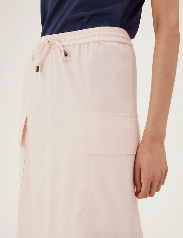 Brand new π M&S Collection π Skirts Satin Side Split Midaxi Utility π Skirt β€οΈ 4 Brand new π M&S Collection π Skirts Satin Side Split Midaxi Utility π Skirt β€οΈ - Image 4