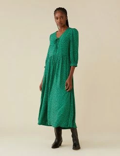 Outlet 🌟 Finery London 👗 Dresses Geometric V-Neck Tea 👗 Dress 🔔