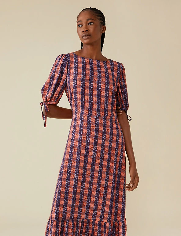 Flash Sale 🎁 Finery London 👗 Dresses Gingham Puff Sleeve Midi Tiered Tea 👗 Dress 👏 4 Flash Sale 🎁 Finery London 👗 Dresses Gingham Puff Sleeve Midi Tiered Tea 👗 Dress 👏 - Image 4