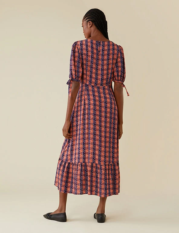 Flash Sale 🎁 Finery London 👗 Dresses Gingham Puff Sleeve Midi Tiered Tea 👗 Dress 👏 5 Flash Sale 🎁 Finery London 👗 Dresses Gingham Puff Sleeve Midi Tiered Tea 👗 Dress 👏 - Image 5