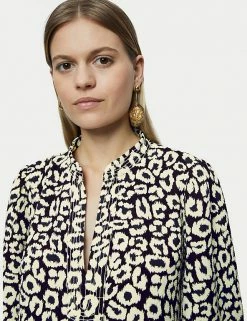 Cheapest ✨ Jigsaw 👕 Shirts & Blouses Animal Print V-Neck Long Sleeve Blouse 💯 -New In Womens Sales 2022 SD 10 T83 5341 Y4 X EC 3