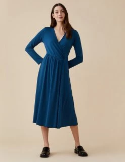 Brand new 💯 Finery London 👗 Dresses V-Neck Midi Wrap 👗 Dress 😍